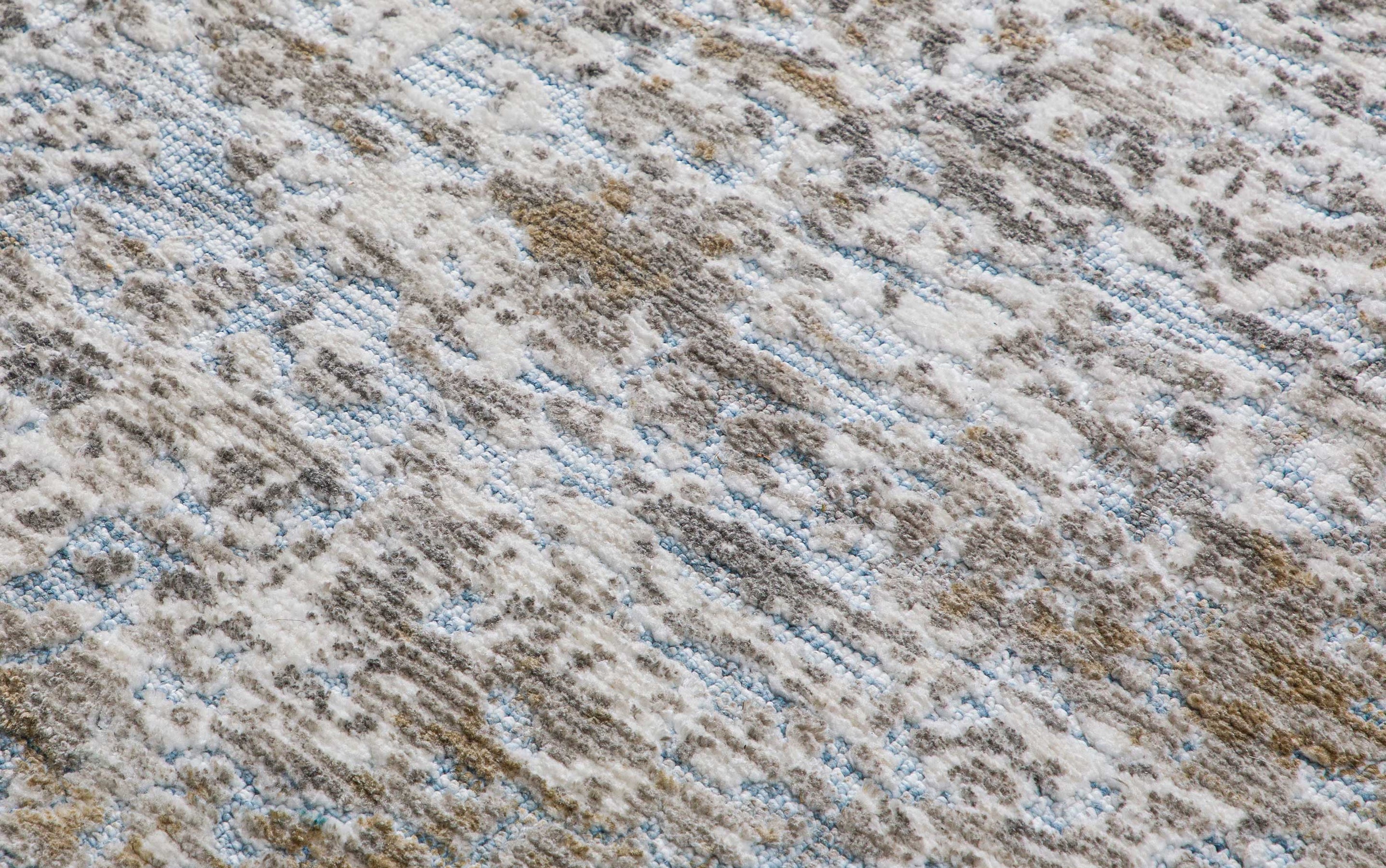 Emmalee 6 x 9 Area Rug