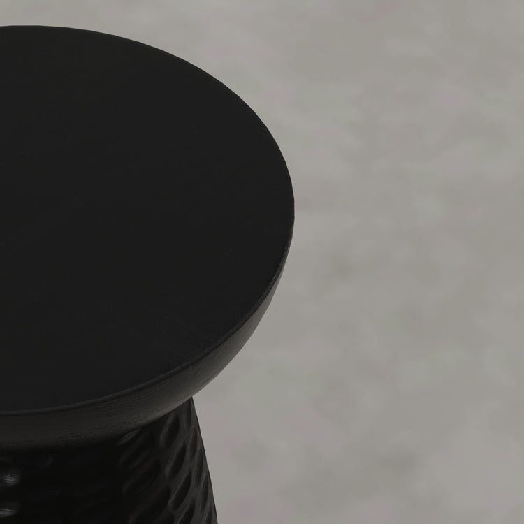 Raven Black | Boyd 13W Round Pedestal Dimple Accent Table