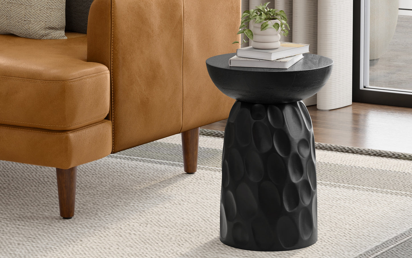 Black | Boyd 13 inch V-Chisel Accent Table