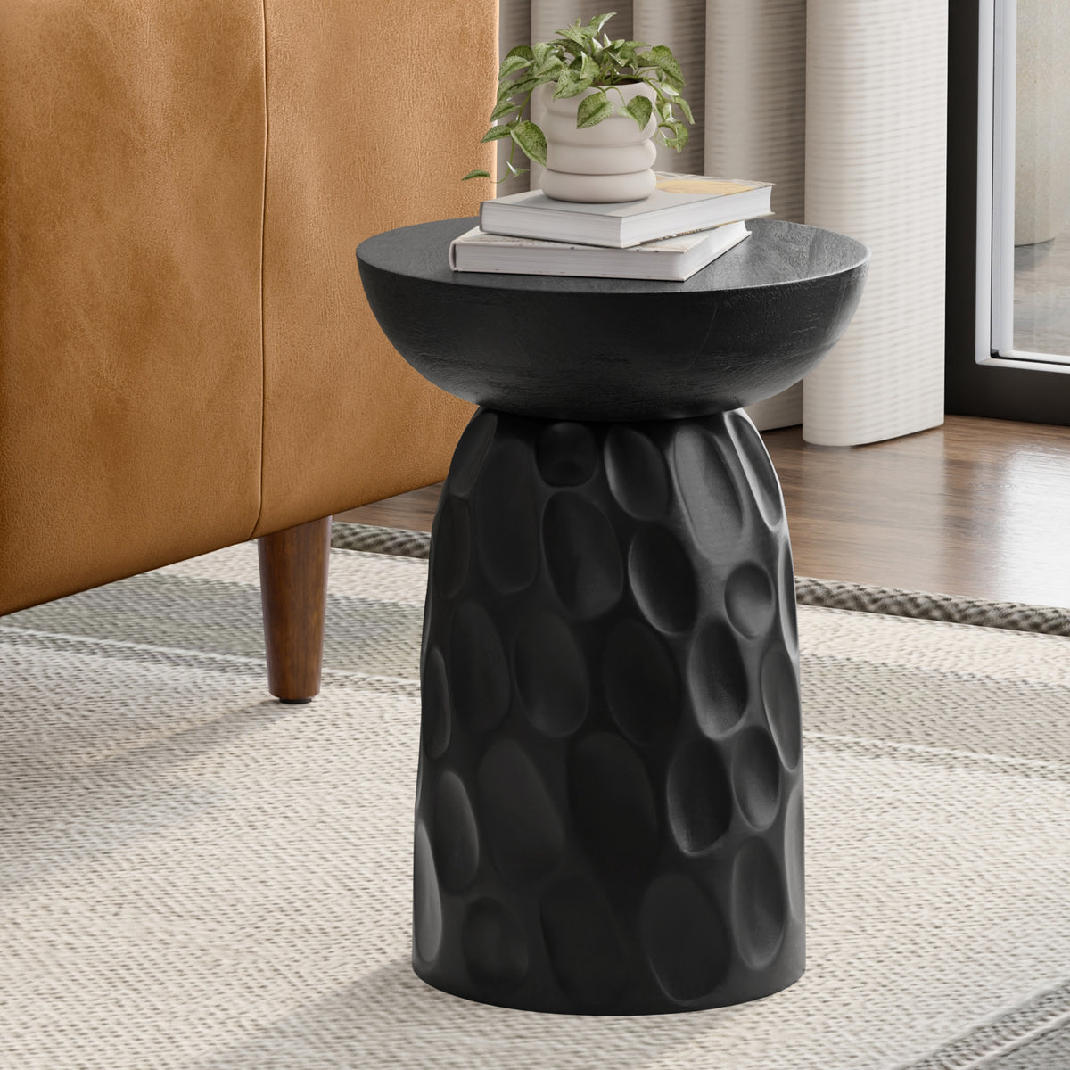Black | Boyd 13 inch V-Chisel Accent Table