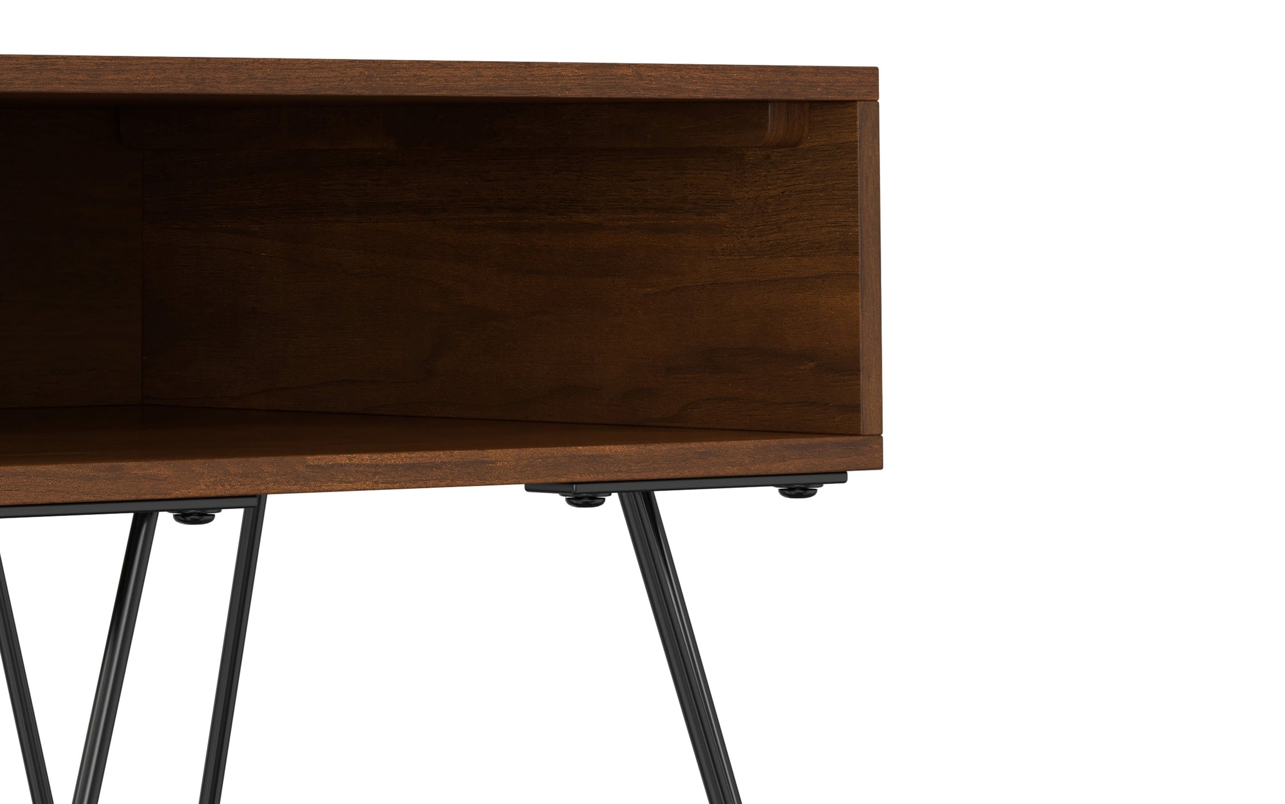 Walnut Walnut | Hunter End Table in Walnut