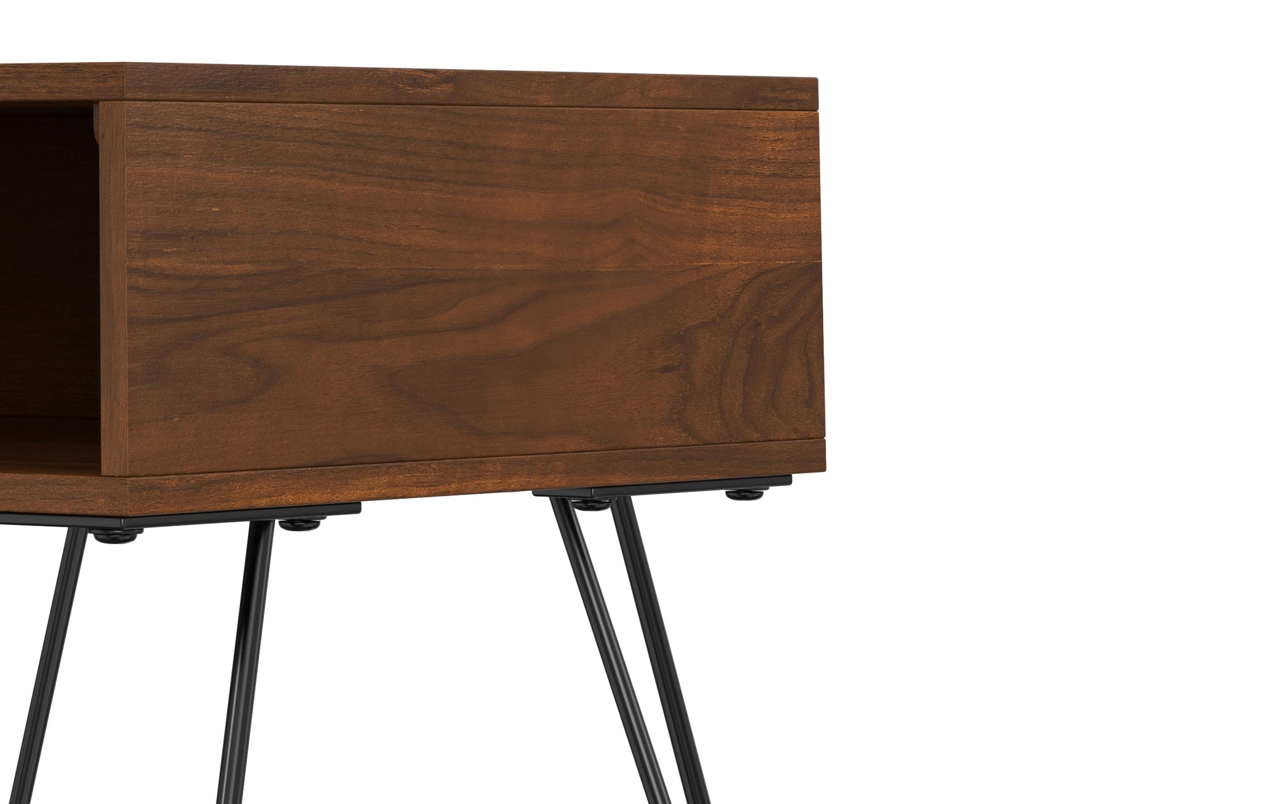 Walnut Walnut | Hunter End Table in Walnut